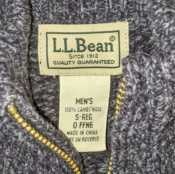 L.L. Bean - 100% Lambswool Ragg Wool Zip-Front Cardigan SweaterNavySmall